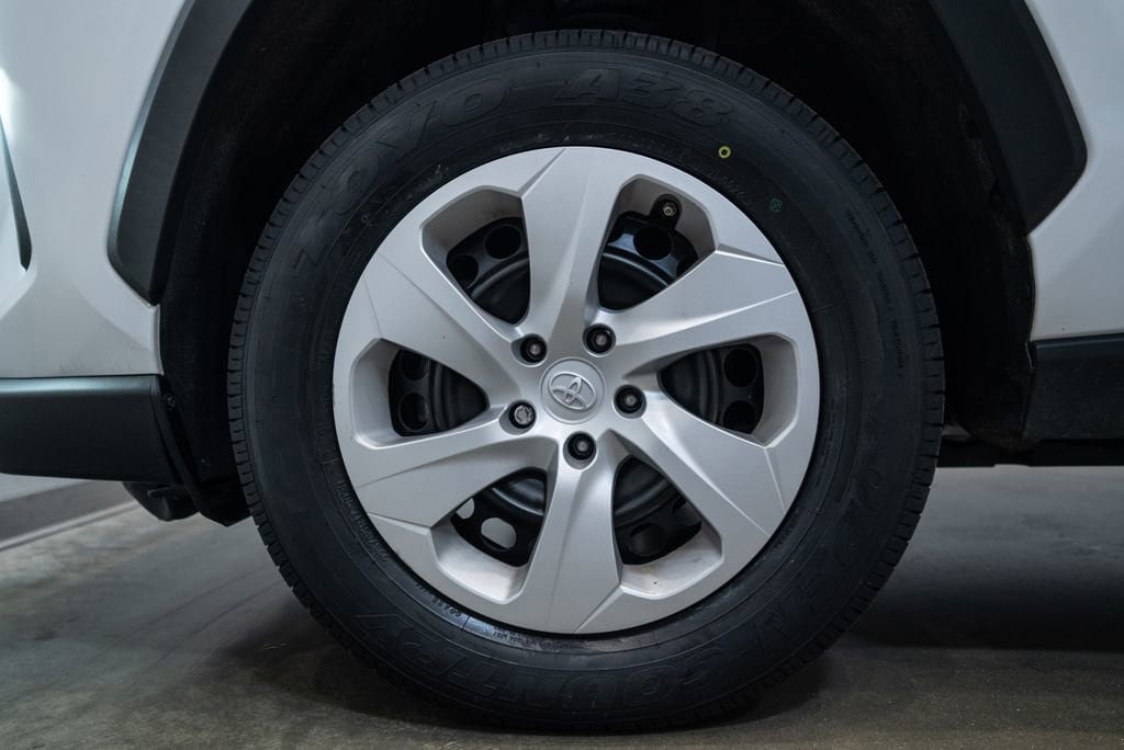 Used 2024 Toyota RAV4 LE image 11