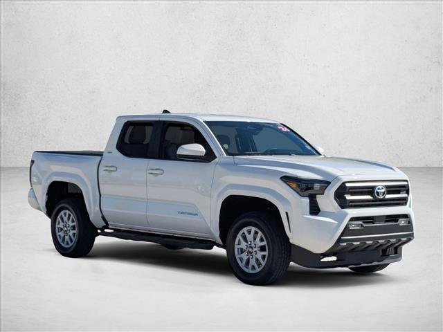 Used 2024 Toyota Tacoma SR5 image 3