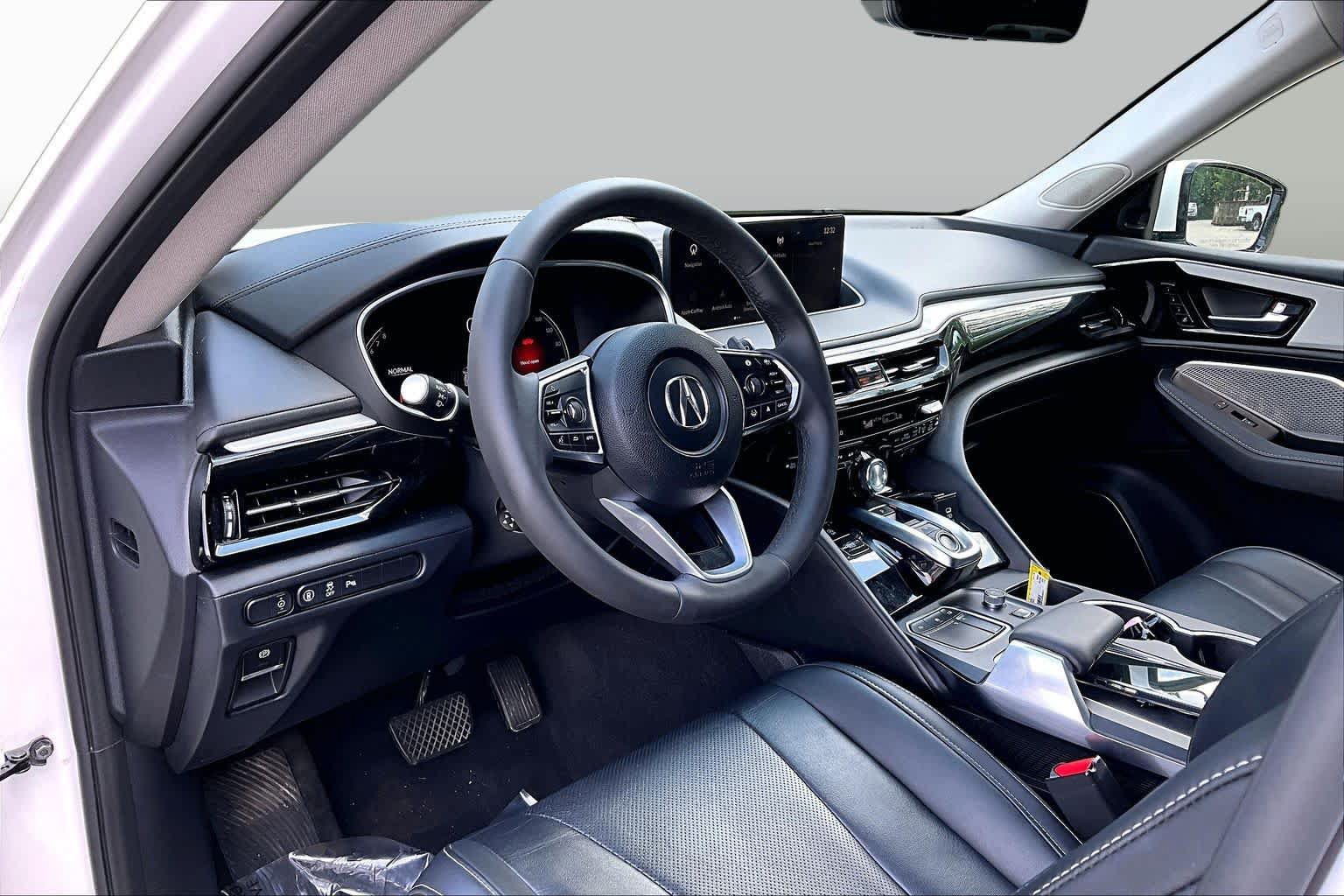 Used 2023 Acura MDX w/ Technology Package AWD/4WD image 35