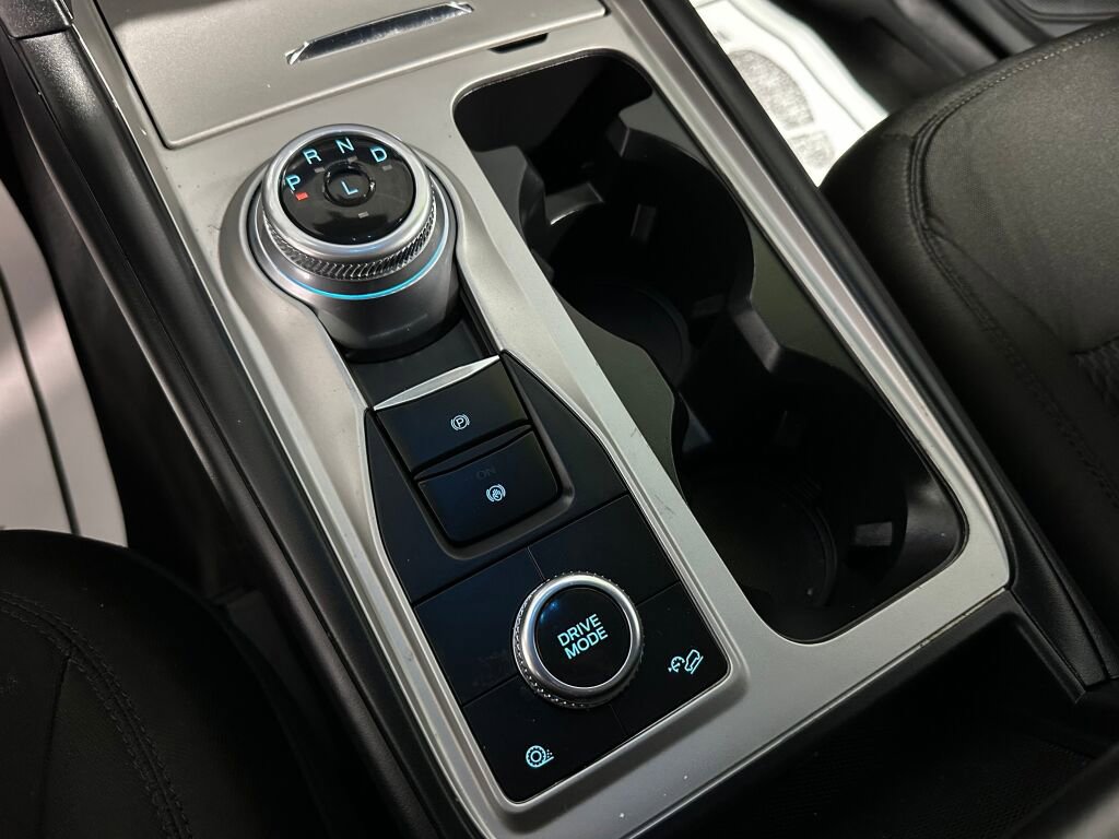 Used 2023 Ford Explorer XLT image 16