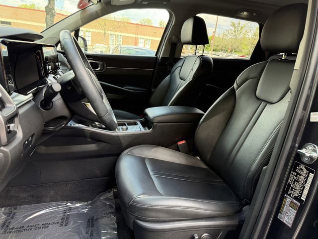 Certified 2023 Kia Sorento S w/ Panoramic Sunroof Package FWD image 11