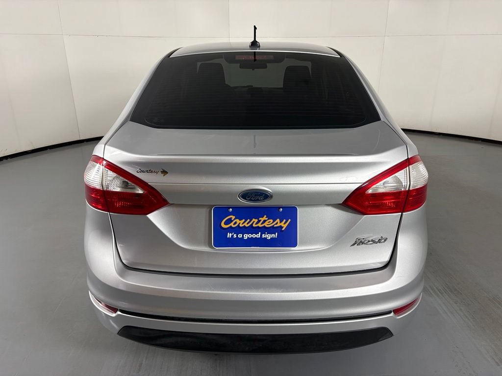 Used 2015 Ford Fiesta S FWD image 7