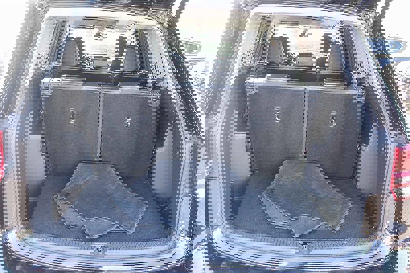 Used 2018 Volkswagen Atlas SEL Premium image 36