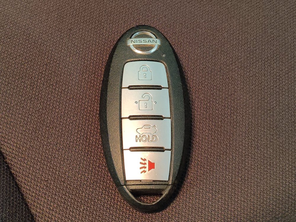 Used 2021 Nissan Versa S FWD image 32