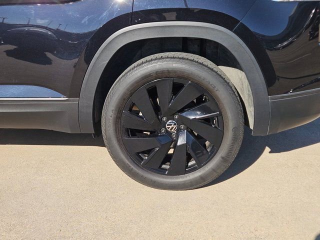 Used 2024 Volkswagen Atlas Cross Sport SE AWD/4WD image 9