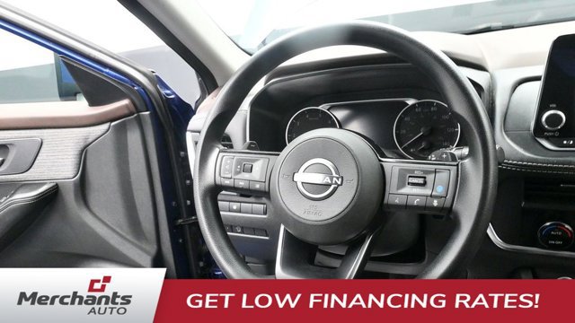 Used 2023 Nissan Rogue SV AWD/4WD image 16