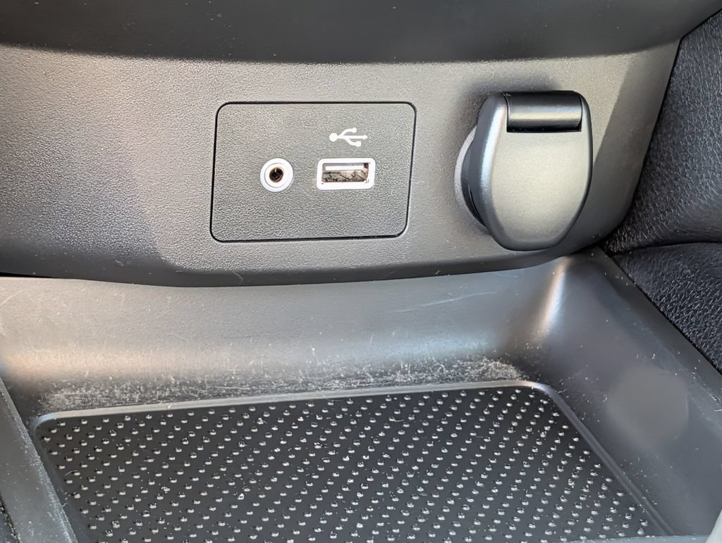 Used 2022 Nissan Rogue Sport SV FWD image 18