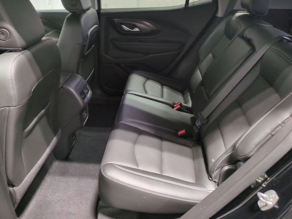 Used 2022 GMC Terrain SLT image 23