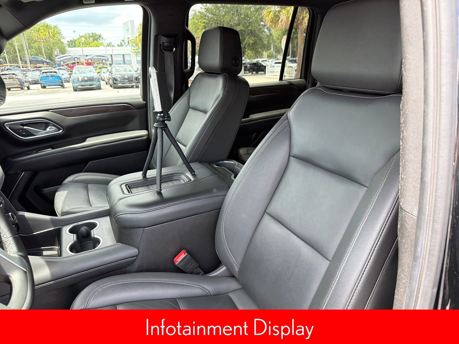 Used 2024 Chevrolet Suburban LT AWD/4WD image 29