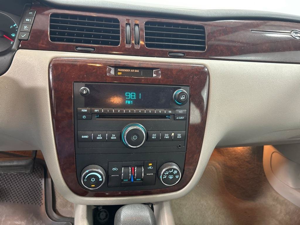 Used 2007 Chevrolet Impala LT FWD image 15