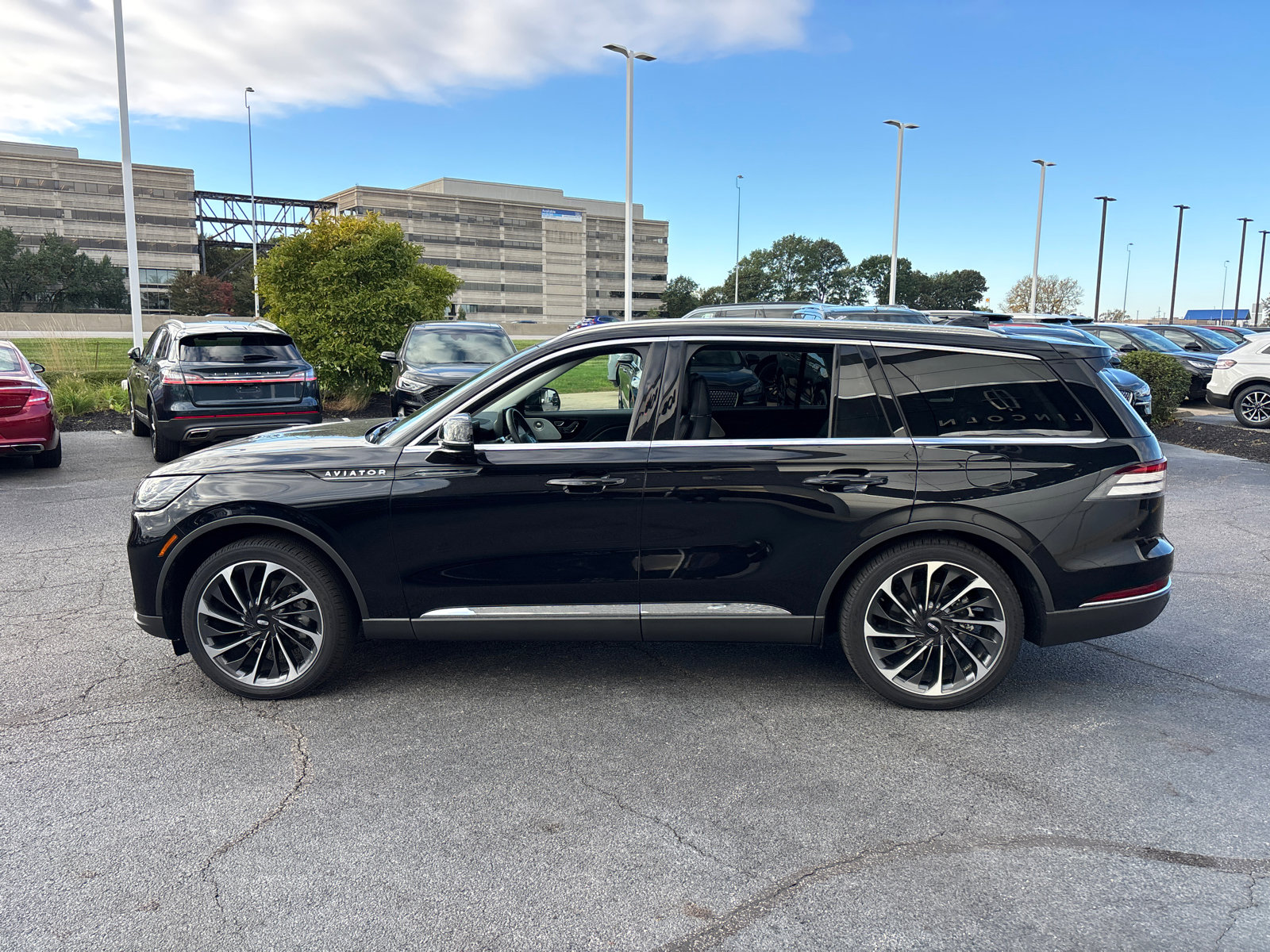 New 2025 Lincoln Aviator Reserve w/ Equipment Group 201A image 4