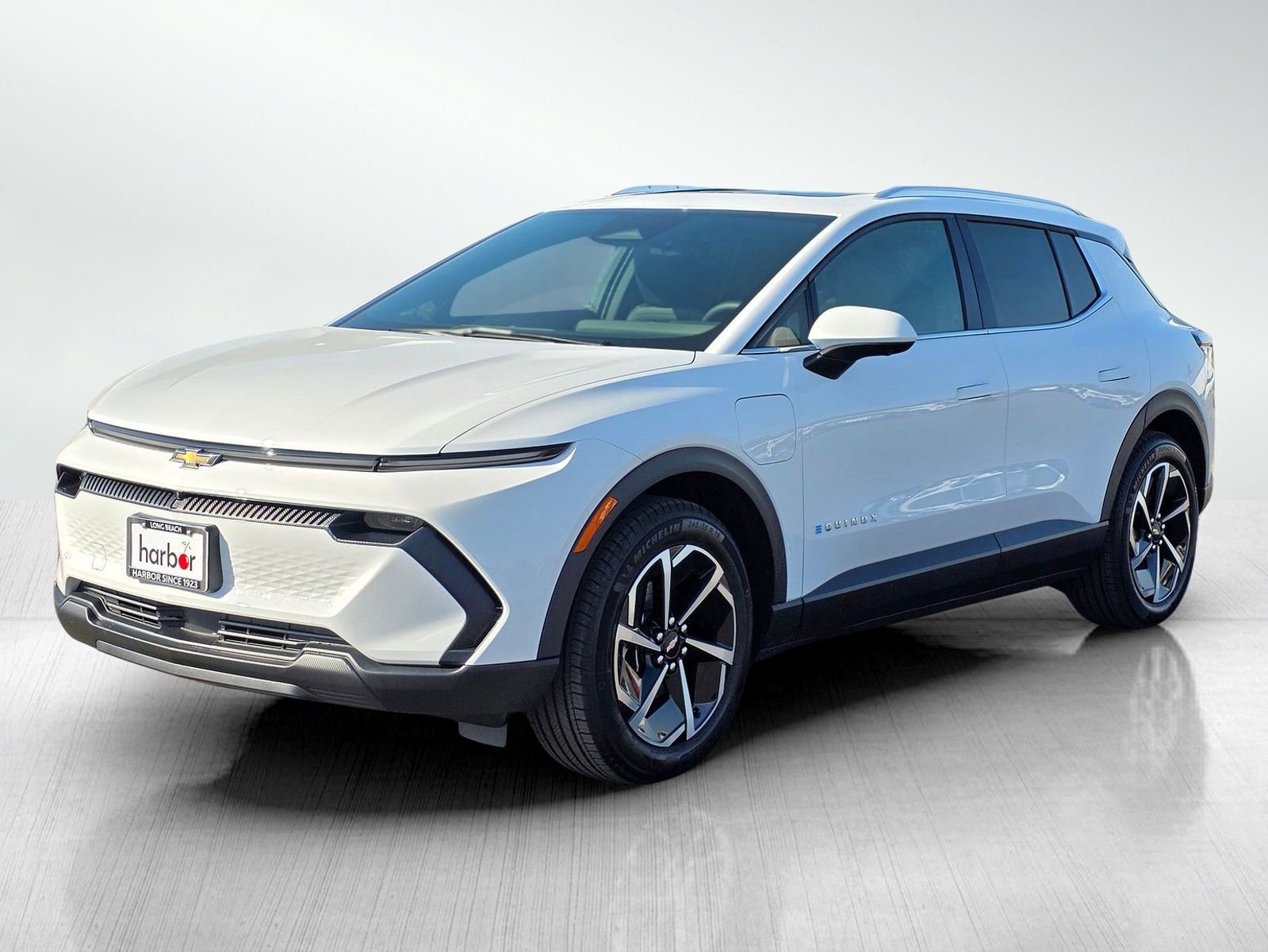 New 2026 Chevrolet Equinox EV LT image 3