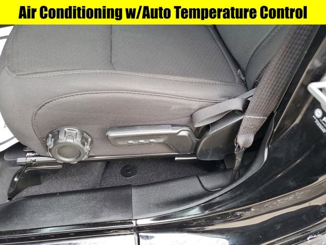 Certified 2023 Jeep Gladiator Willys image 23