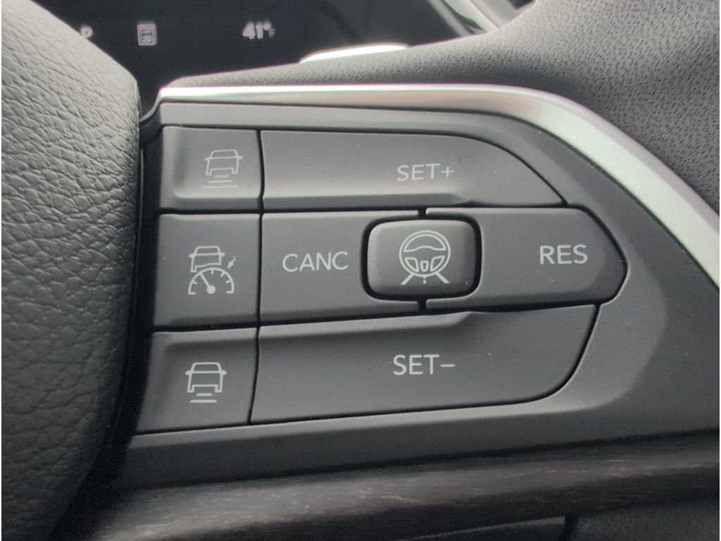 New 2026 Jeep Grand Cherokee Limited image 25