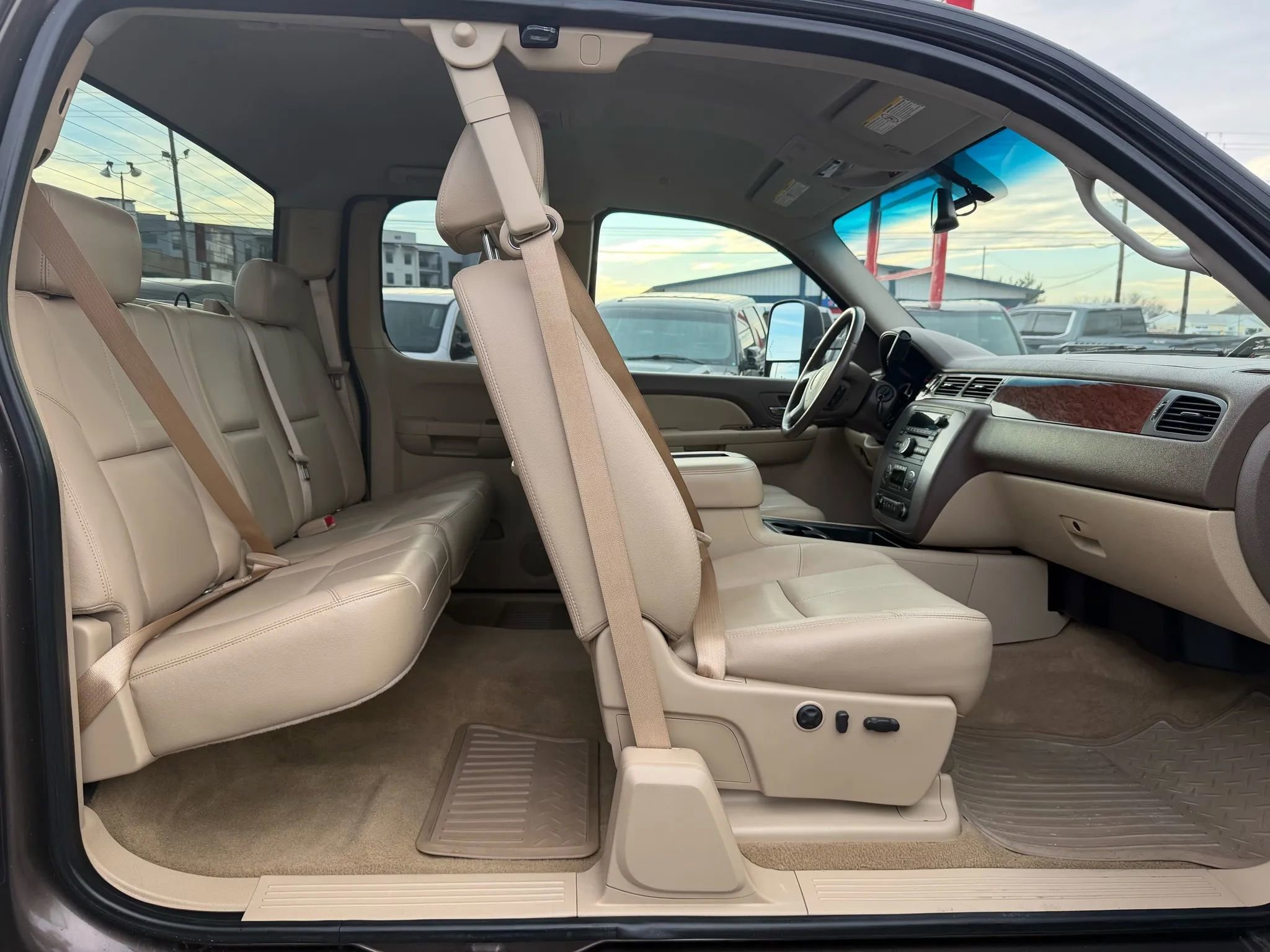 Used 2008 GMC Sierra 2500 SLT w/ Convenience Package image 18