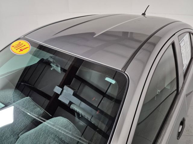 Used 2014 Nissan Versa S Plus FWD image 9