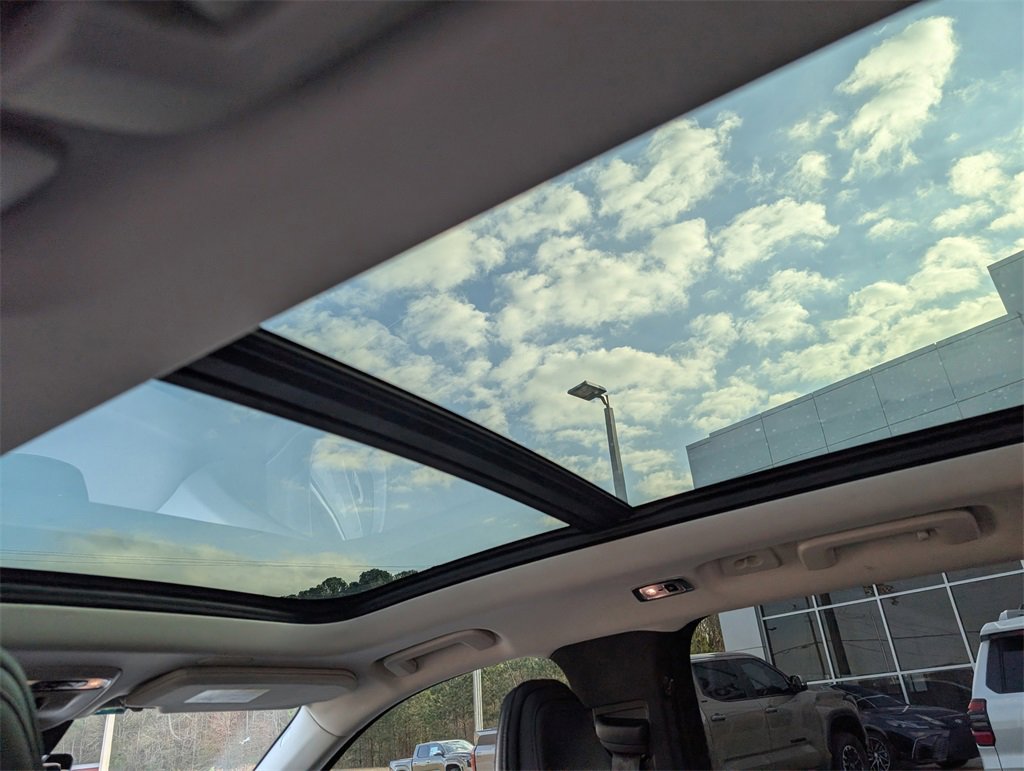 Used 2019 Volvo XC90 T6 Momentum w/ Protection Package Premier image 30