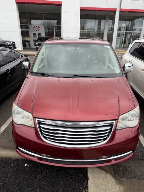 Used 2015 Chrysler Town & Country Limited Platinum w/ Trailer Tow Group