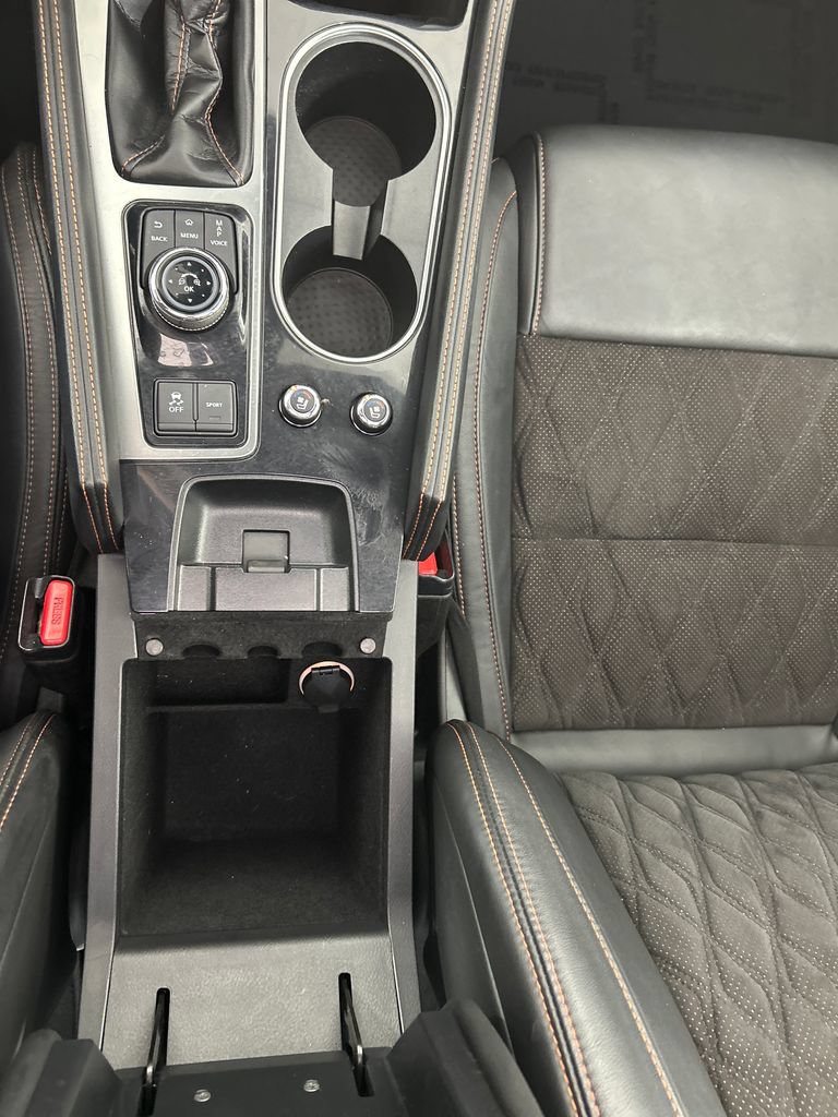 Used 2023 Nissan Maxima SR w/ Sport Mat Group FWD image 15