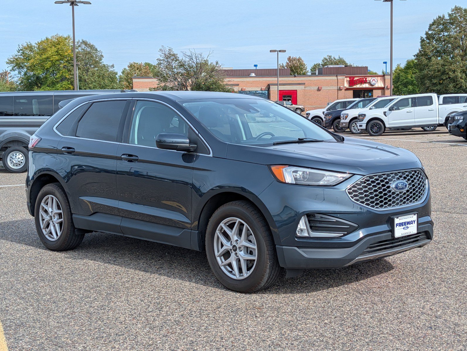 Used 2024 Ford Edge SEL w/ Convenience Package AWD/4WD image 7