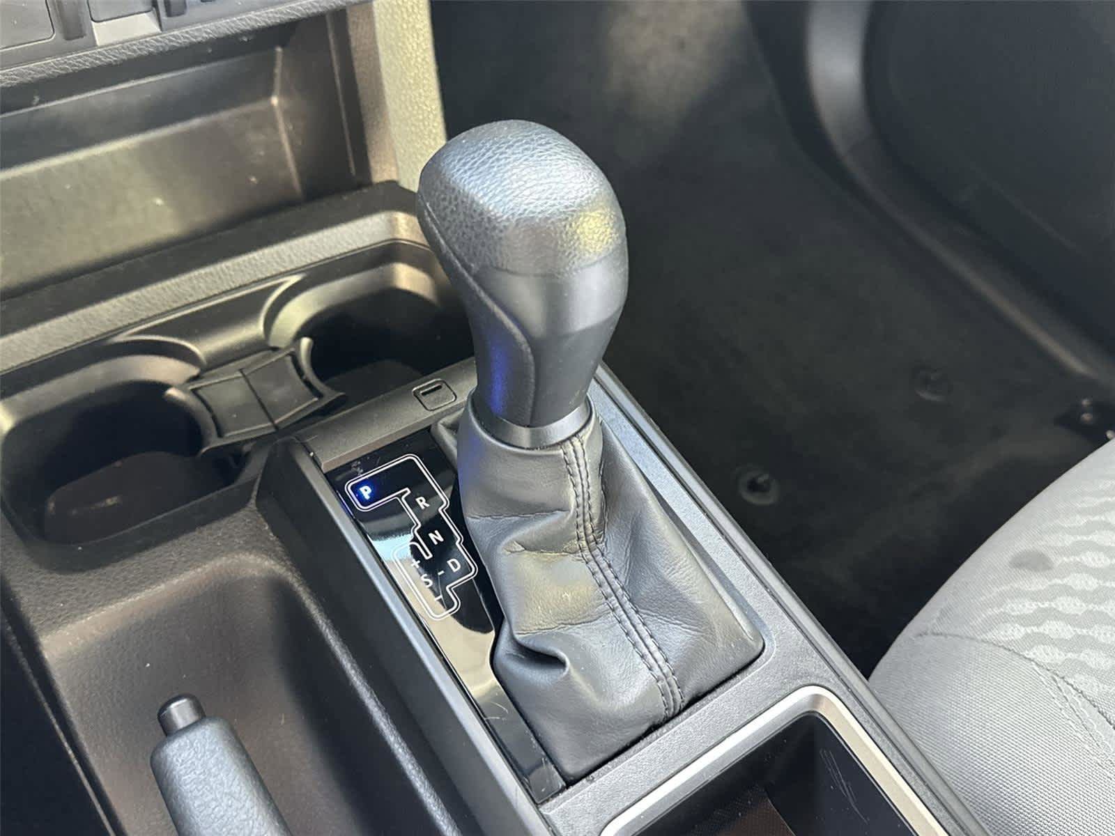 Used 2023 Toyota Tacoma SR AWD/4WD image 18