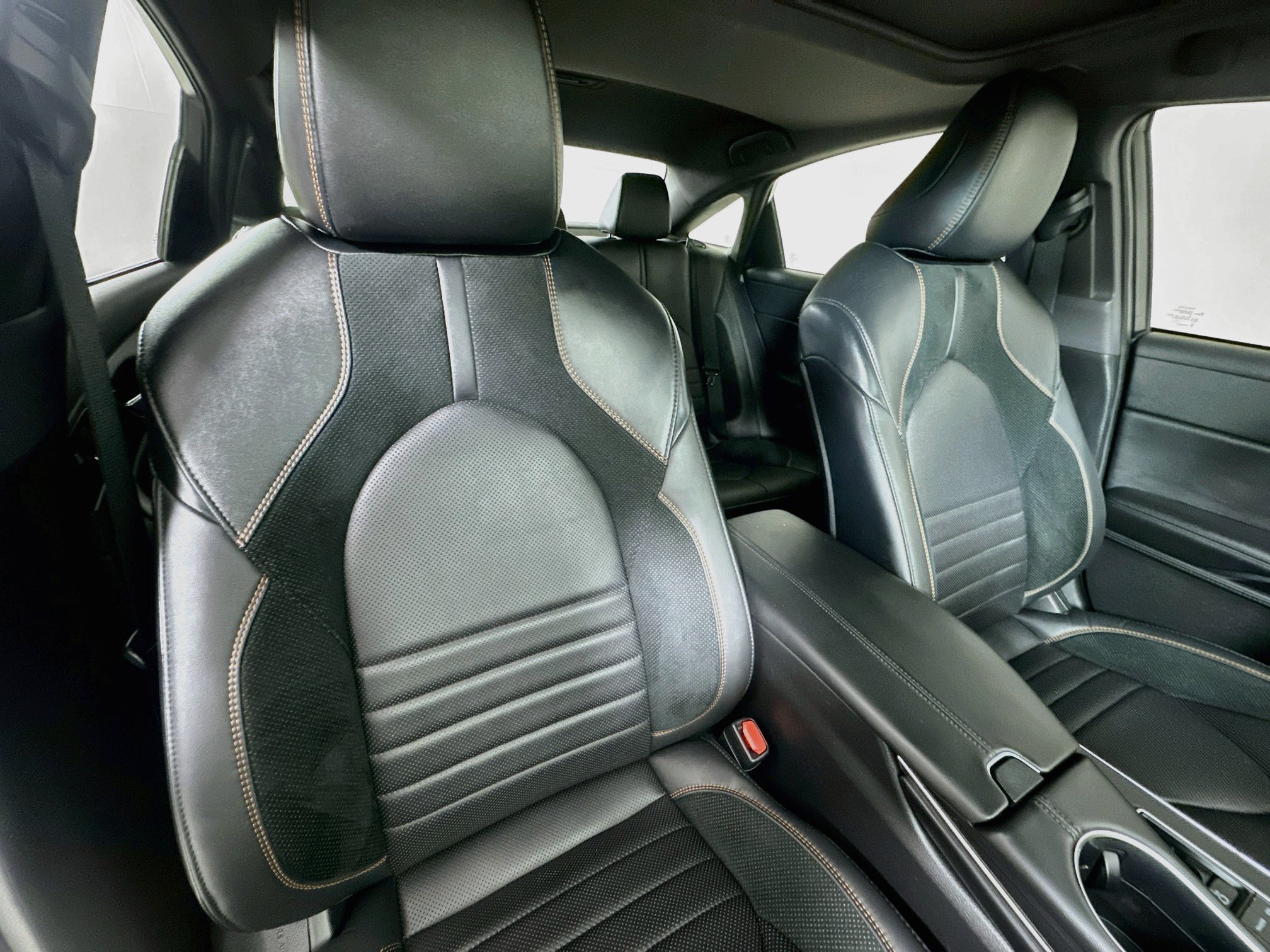Certified 2021 Toyota Avalon XSE FWD image 28