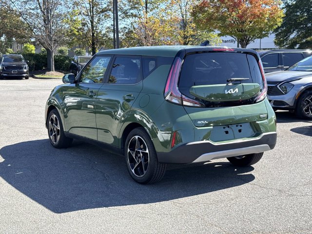 Used 2023 Kia Soul EX FWD image 4