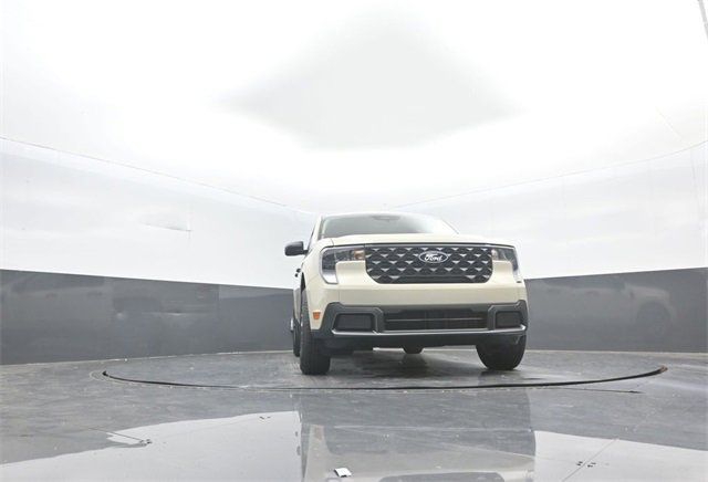 New 2025 Ford Maverick XLT image 30