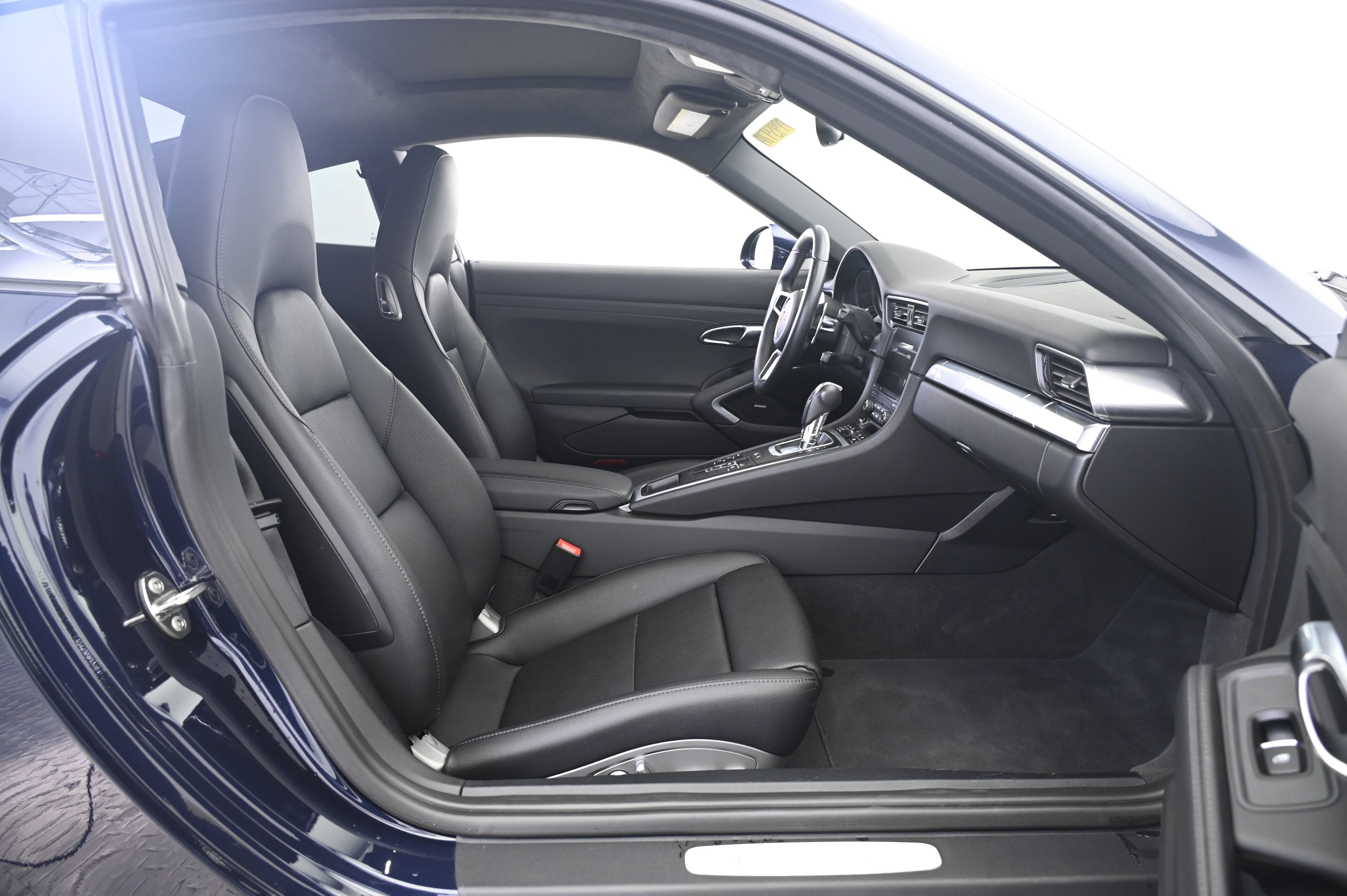 Certified 2019 Porsche 911 Carrera RWD image 19