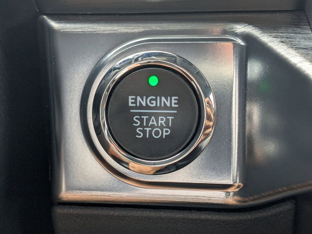 Used 2022 Ford F150 Lariat w/ Equipment Group 501A Mid image 32