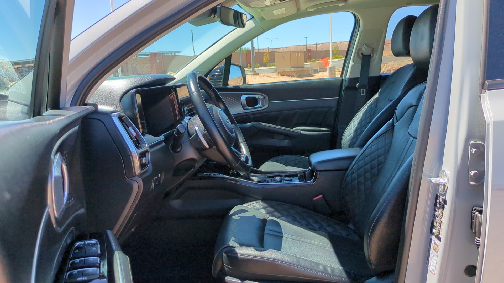 Used 2022 Kia Sorento SX FWD image 14