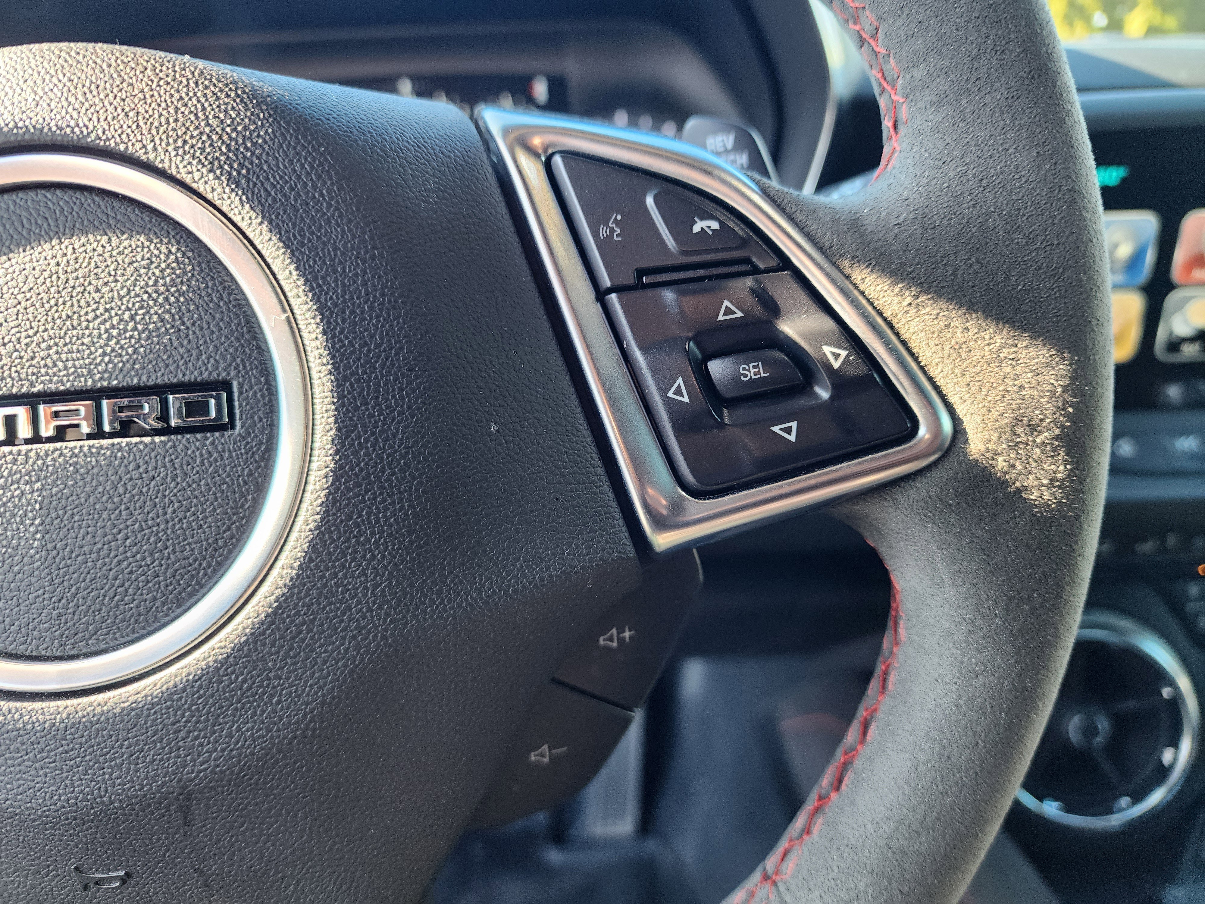 Used 2018 Chevrolet Camaro ZL1 image 26