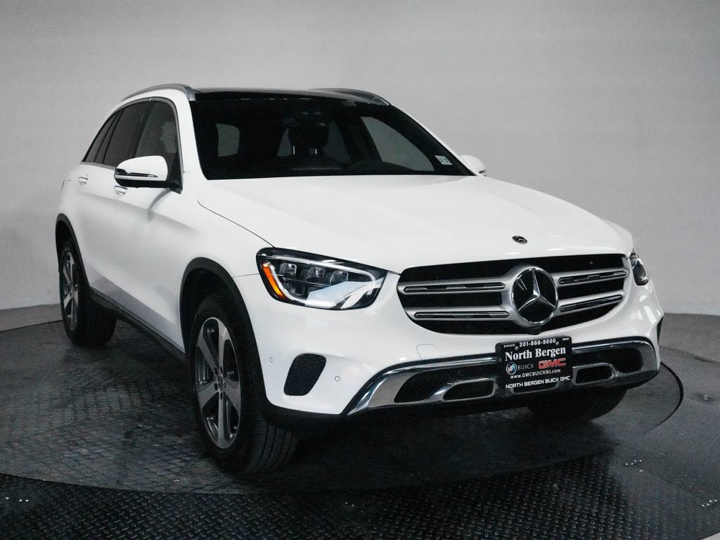 Used 2022 Mercedes-Benz GLC 300 4MATIC w/ Multimedia Package Lite image 3