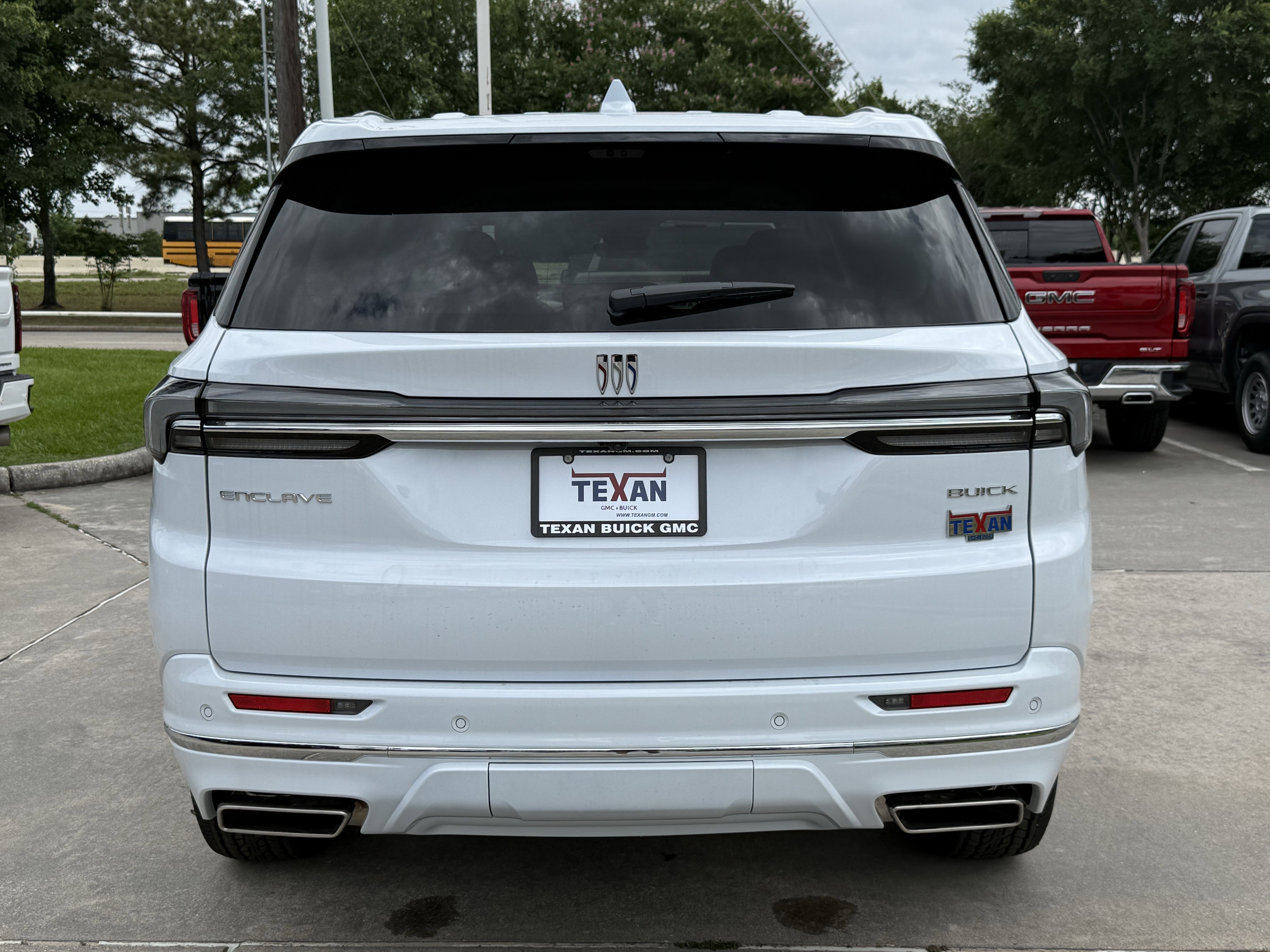New 2026 Buick Enclave Avenir w/ Super Cruise Package FWD image 6