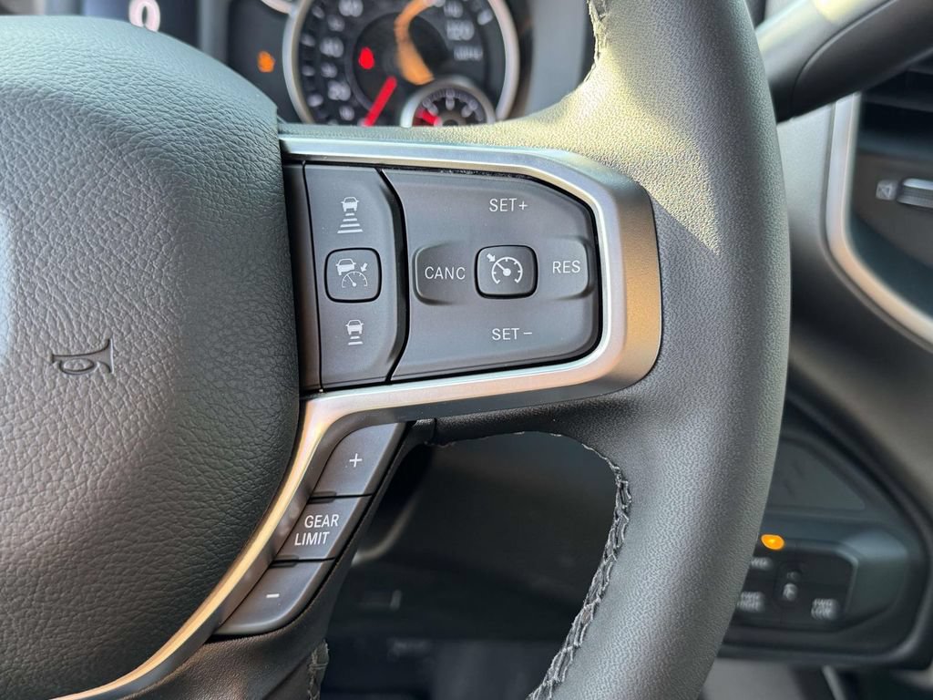 New 2026 RAM 2500 Big Horn AWD/4WD image 21