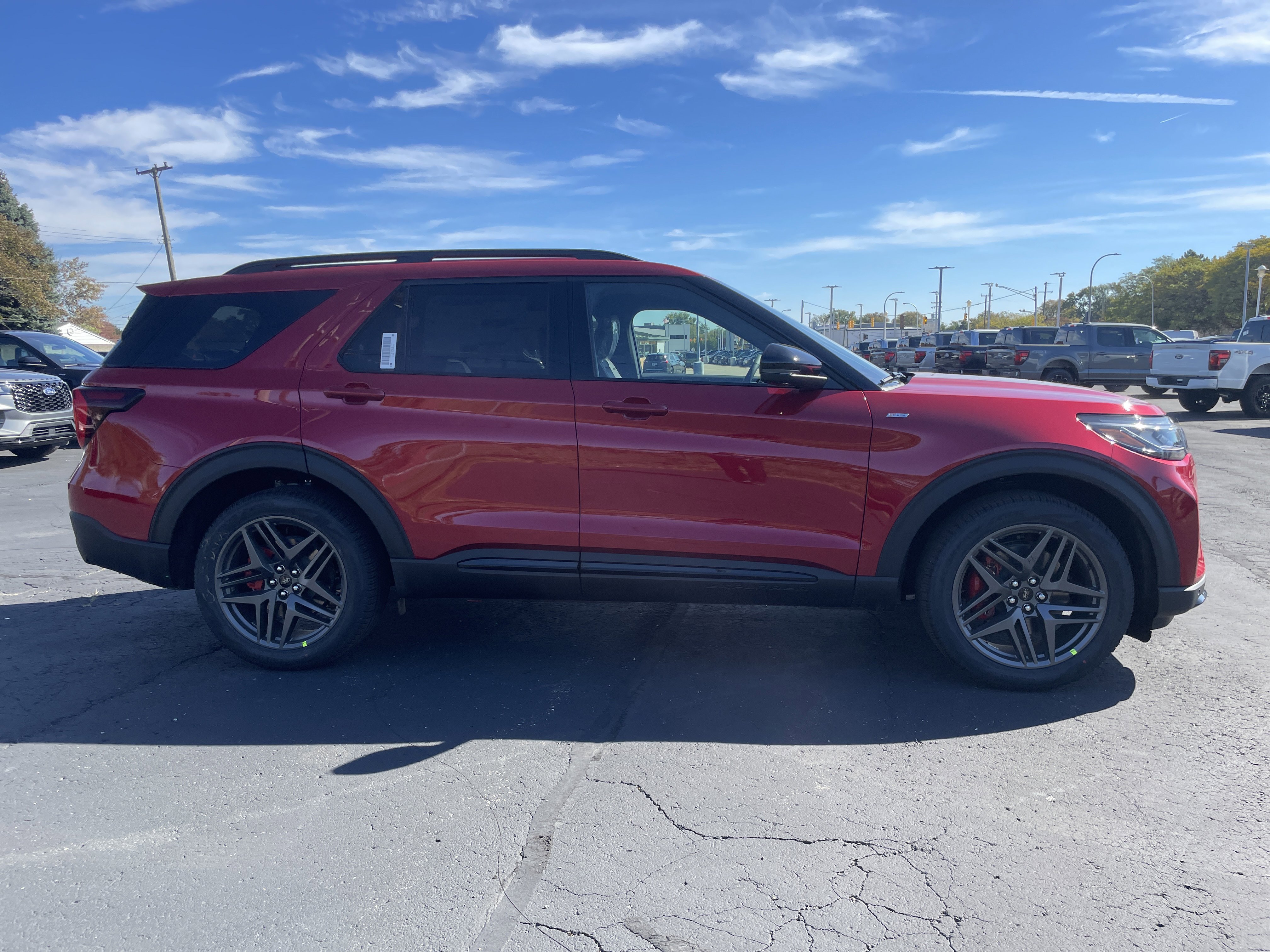 New 2026 Ford Explorer ST-Line image 3