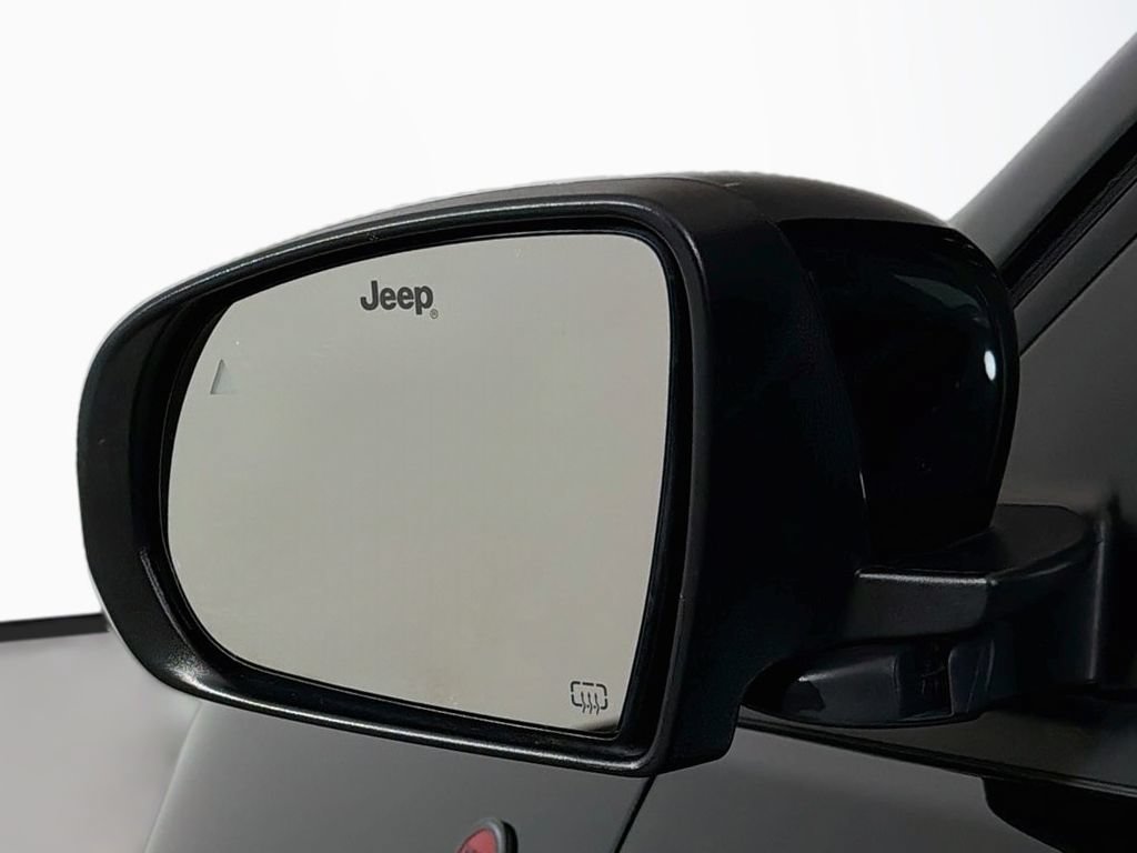 Used 2022 Jeep Compass Trailhawk w/ Trailhawk Elite Group AWD/4WD image 40