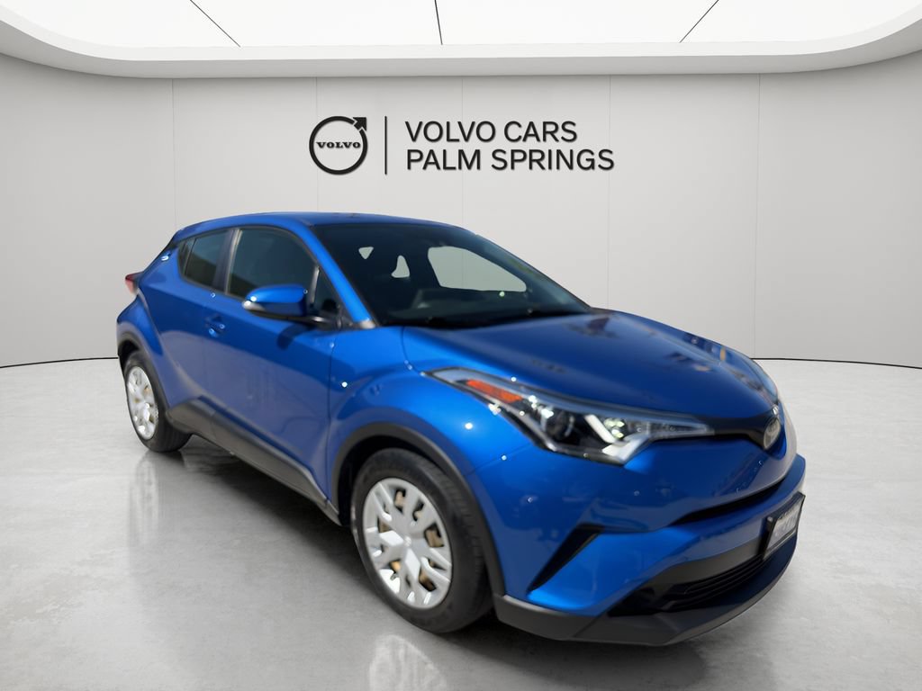 Used 2019 Toyota C-HR LE FWD image 1