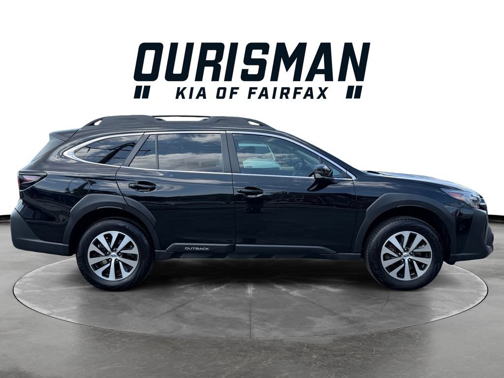 Used 2024 Subaru Outback Premium AWD/4WD image 6