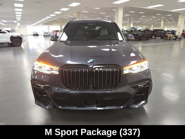 Used 2021 BMW X7 xDrive40i w/ M Sport Package AWD/4WD image 3