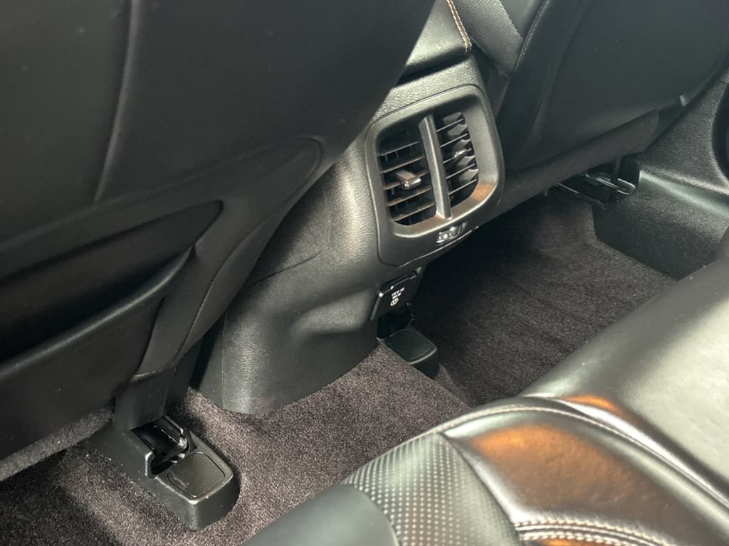 Used 2017 Jeep Cherokee Limited w/ Luxury Group FWD image 39