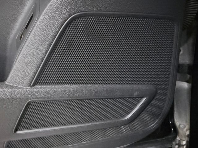 Used 2021 Volkswagen Atlas Cross Sport SEL R-Line w/ Luggage Net & Mats Package FWD image 29