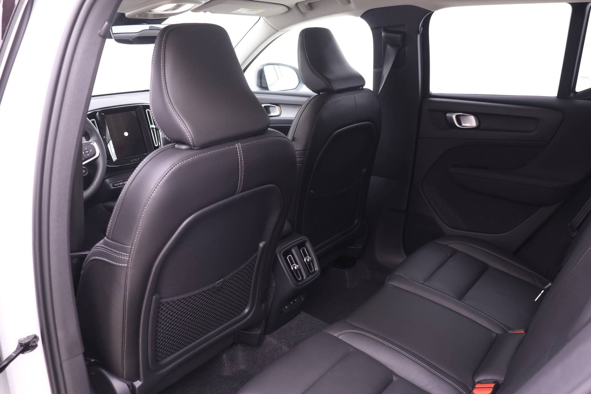 New 2026 Volvo XC40 B5 Plus w/ Protection Package Premier AWD/4WD image 13