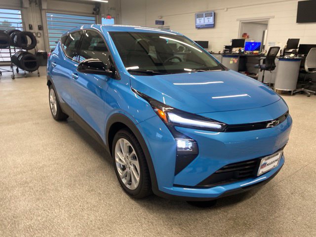 New 2027 Chevrolet Bolt LT w/ Comfort Package FWD image 3