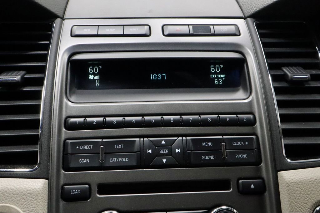 Used 2011 Ford Taurus SEL w/ 201A Rapid Spec Order Code FWD image 2