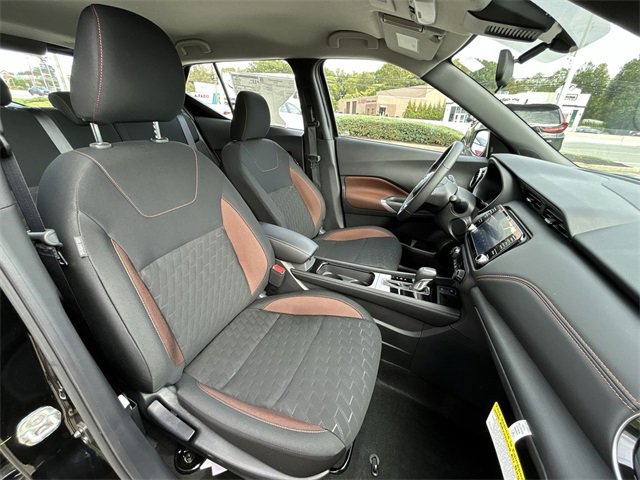 Certified 2024 Nissan Kicks SR image 24
