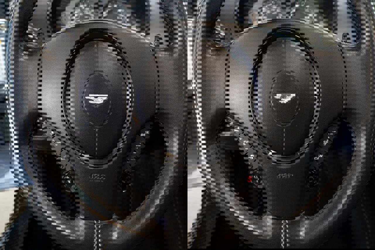 Used 2014 Aston Martin Vanquish Volante image 7