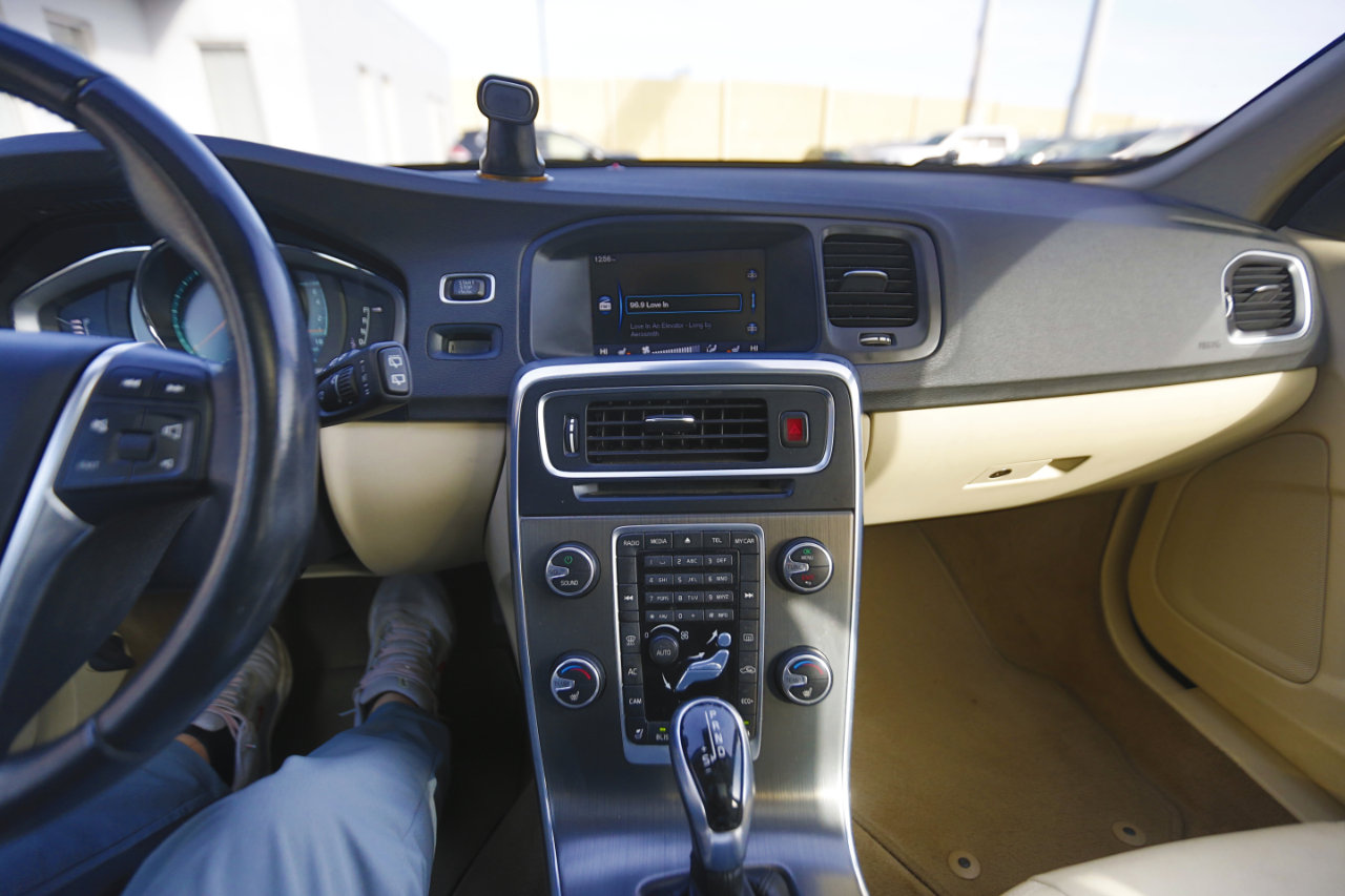 Used 2015 Volvo V60 T5 Premier Plus image 8