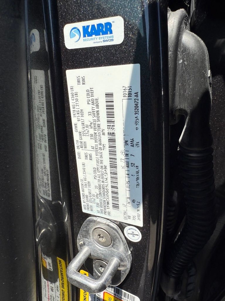 Used 2020 Ford Escape SE FWD image 30