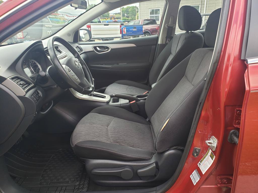 Used 2015 Nissan Sentra SV FWD image 10